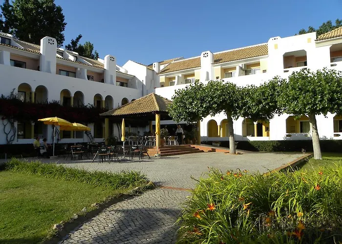 Cabanas Gold By カバナス・デ・タビラ